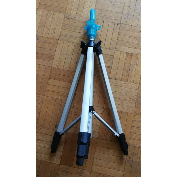 Mannequin head tri pod stand - Picture 3 of 4